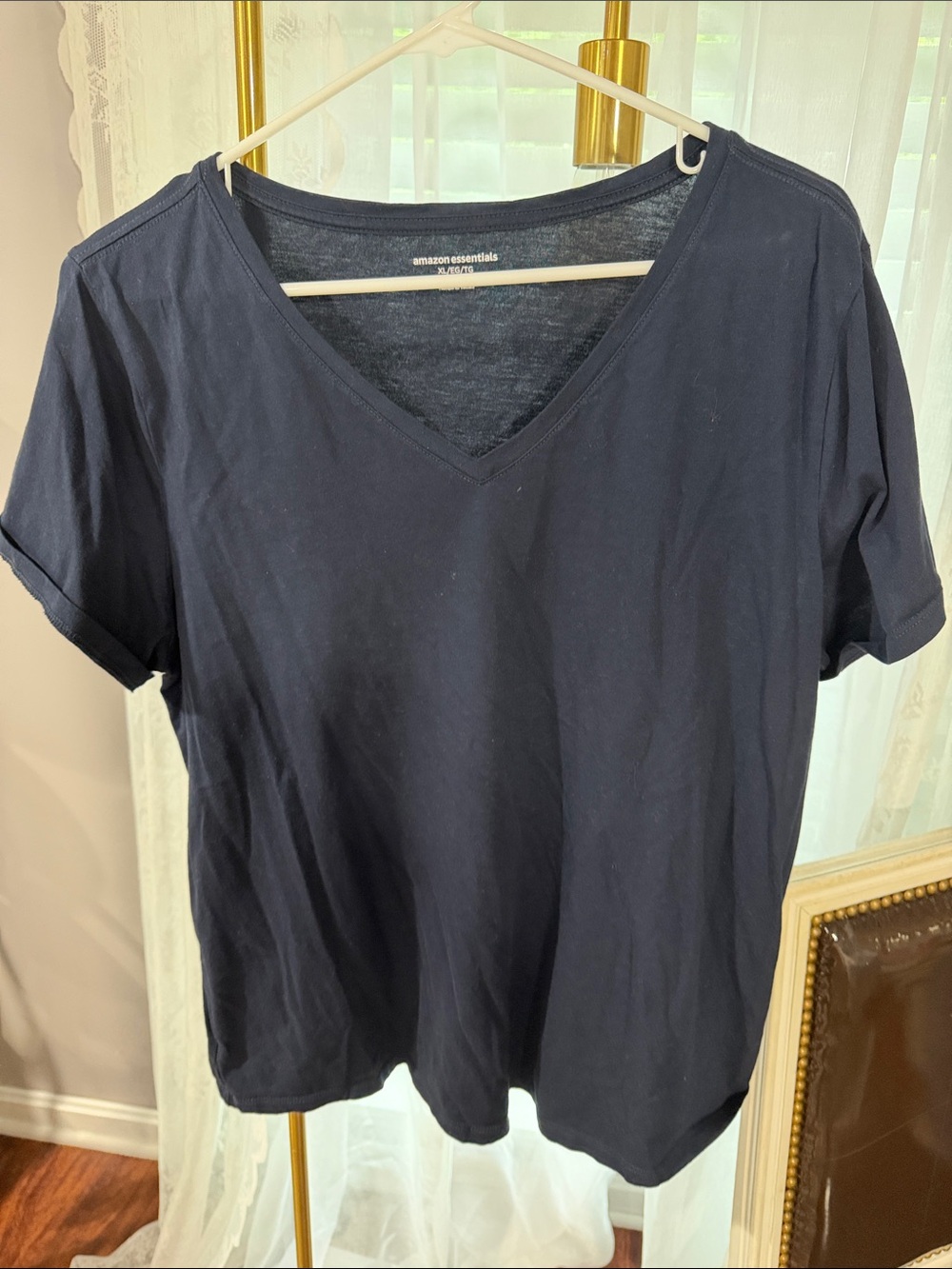 Amazon Essentials Women's Short-Sleeve V-Neck Tee in Navy